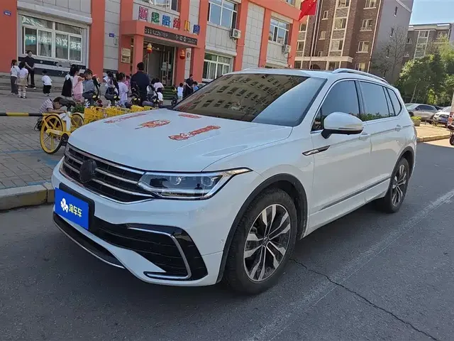 Volkswagen Tiguan L 2024 330TSI Automatic 2WD R-Line Premium Enjoyment Edition