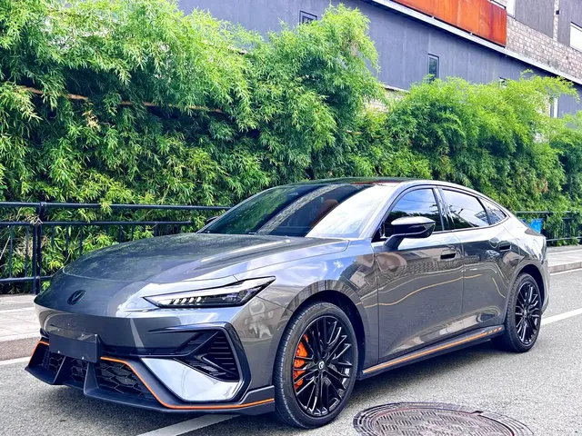Changan UNI-V 2025 2.0T Sport Version