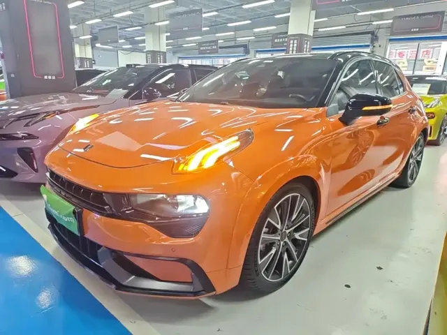 Lynk & Co 02 Hatchback 2021 2.0TD Halo