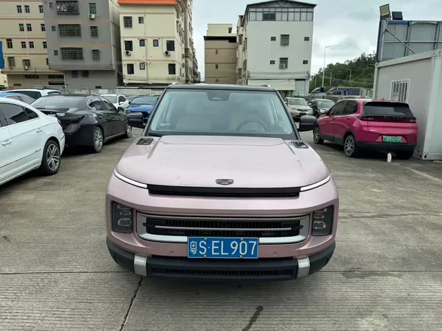Geely ICON 2023 1.5TD Chocolate Premium Edition