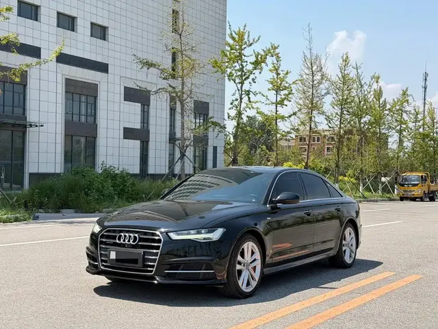 Audi A6L 2018 30th Anniversary 45 TFSI quattro Sport