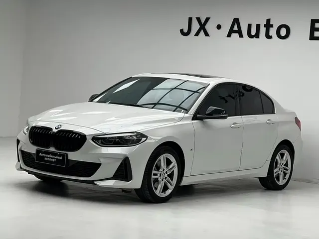 BMW 1 Series 2023 120i M Sport Shadow Edition