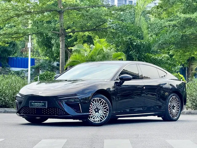 Nezha Auto Nezha S 2022 Model Pure Electric 715km RWD Grand Edition