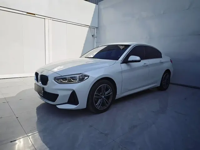 BMW 1 Series 2021 120i M Sport