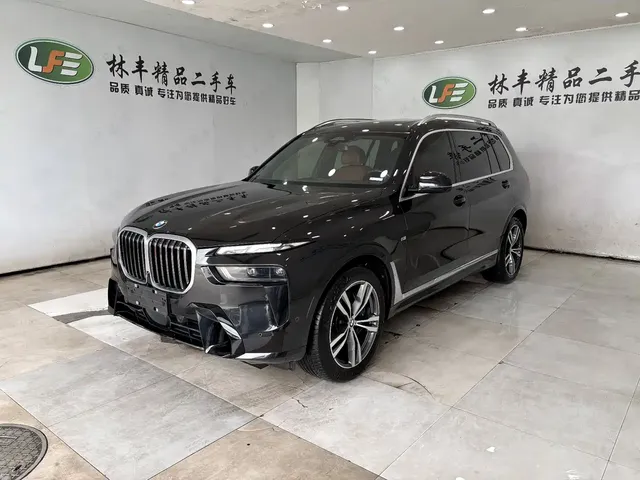 BMW X7 2023 xDrive40i Exclusive M Sport Package