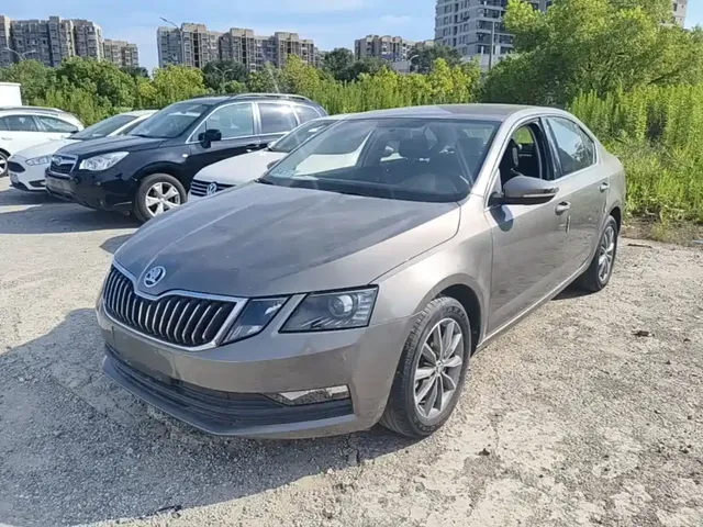 Škoda Octavia 2021 1.5L Automatic Comfort