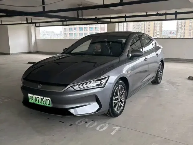 BYD Qin PLUS 2021 EV 500KM Luxury Model