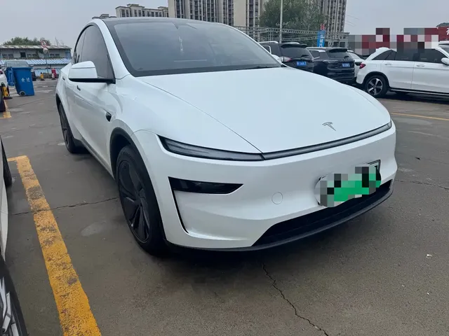 Tesla Model Y 2025 Facelift Long Range All-Wheel Drive