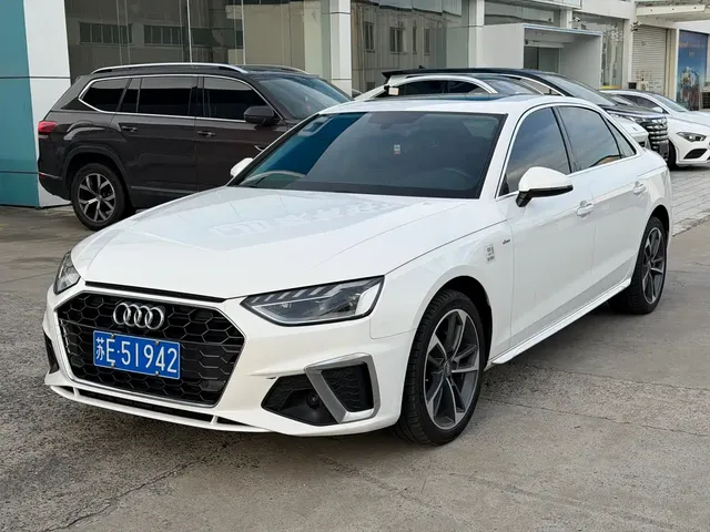 Audi A4L 2022 40 TFSI Fashion Dynamic