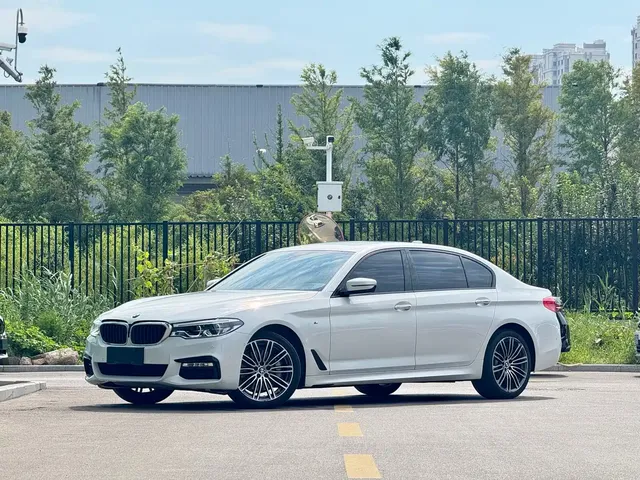 BMW 5 Series 2018 Facelift 530Li Leading M Sport Package