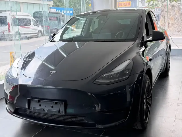 Tesla Model Y 2024 Rear-Wheel Drive Version