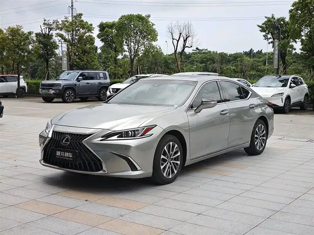 Lexus ES 2021 200 Excellence Edition