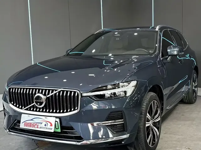 Volvo XC60 Plug-in Hybrid 2023 T8 Plug-in Hybrid Long Range AWD Smart Vision Luxury