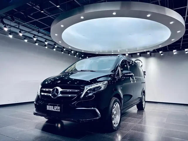 Mercedes-Benz V-Class 2020 V 260 Navigator Edition
