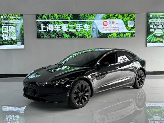 Tesla Model 3 2025 Long Range All-Wheel Drive
