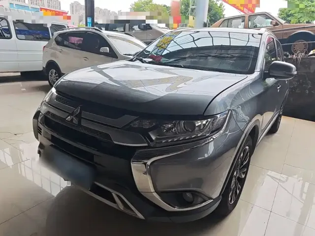 Mitsubishi Outlander 2019 2.0L 2WD Enjoy 7-Seater China VI