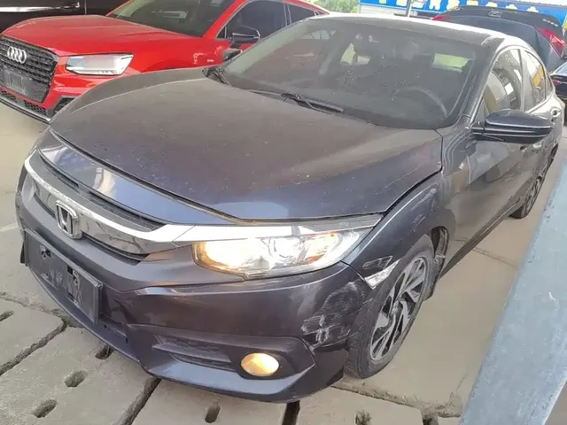 Honda Civic 2016 220TURBO CVT Luxury Edition