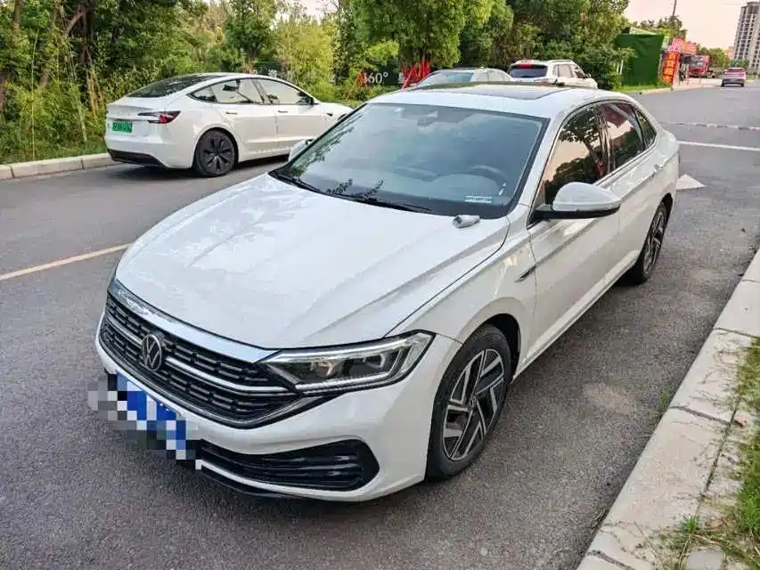 Volkswagen Sagitar 2023 280TSI DSG Surpass Plus Edition