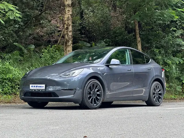 Tesla Model Y 2022 Facelift Long Range All-Wheel Drive Version