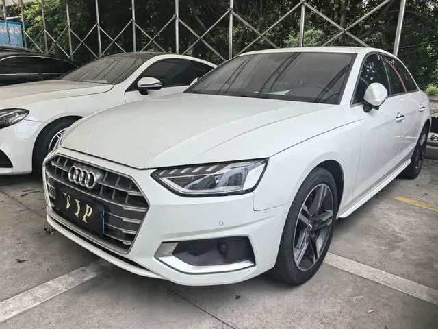 Audi A4L 2022 40 TFSI Luxury Elegance