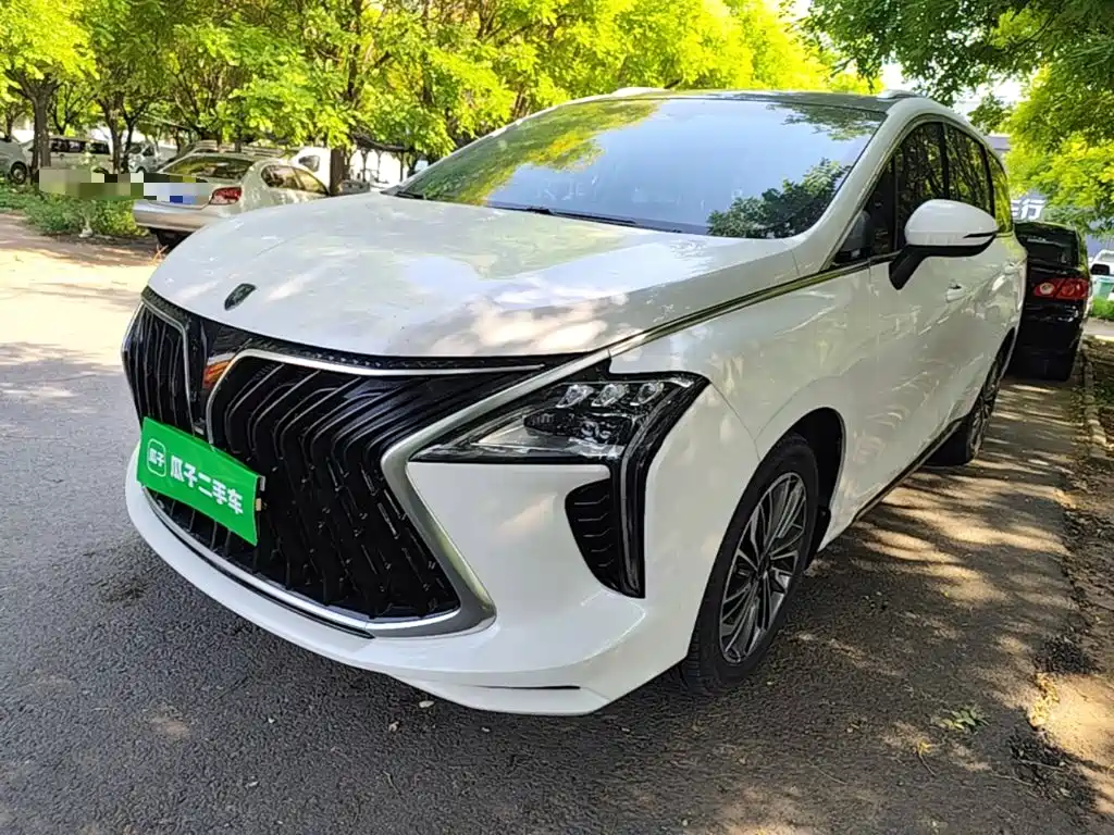 Dongfeng Fengxing Yacht 2022 1.5T DCT Chase the Wind Edition