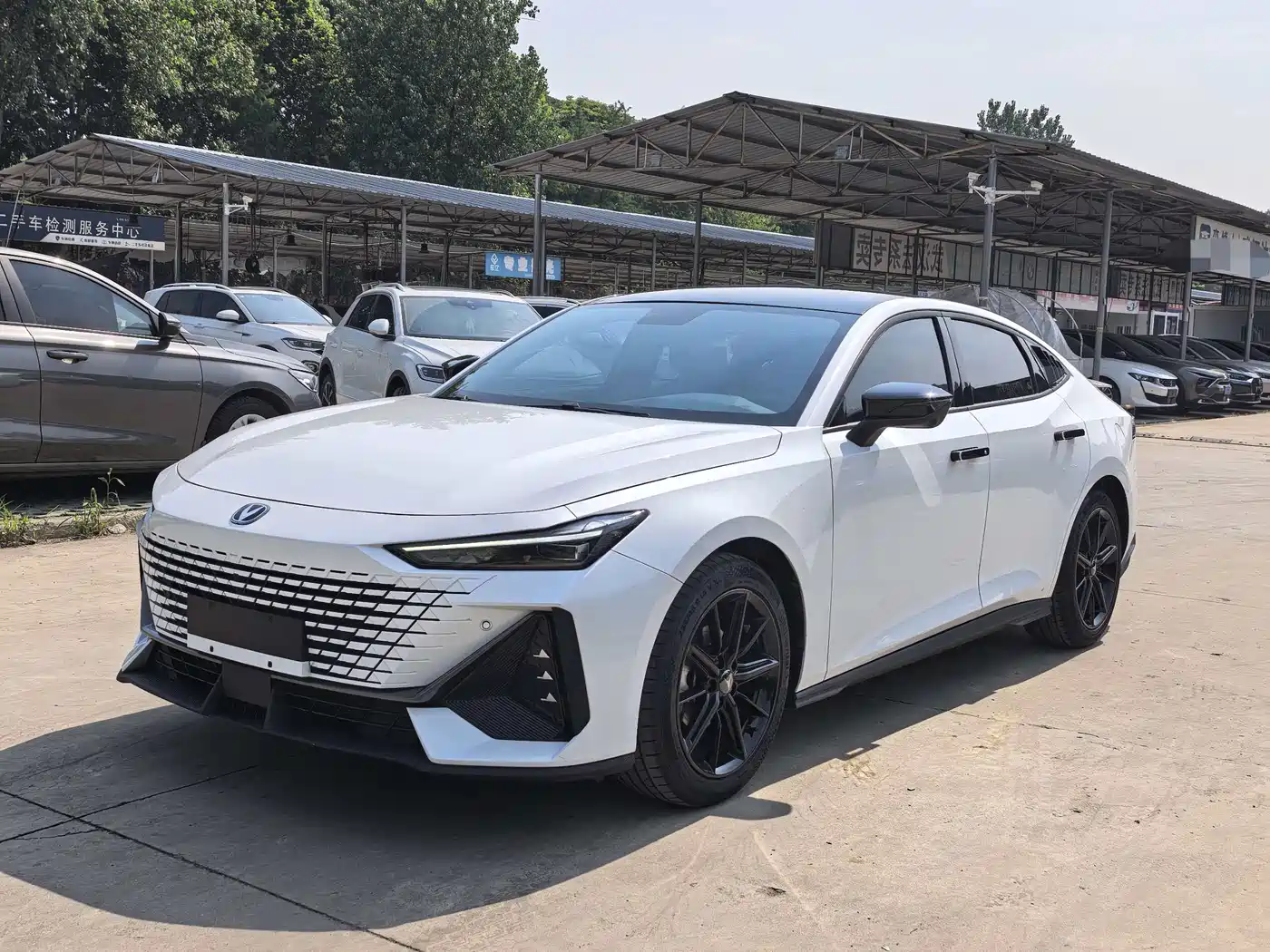 Changan UNI-V 2022 1.5T Sport Edition