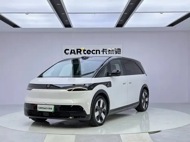 ZEEKR MIX 2025 Smart Driving Edition