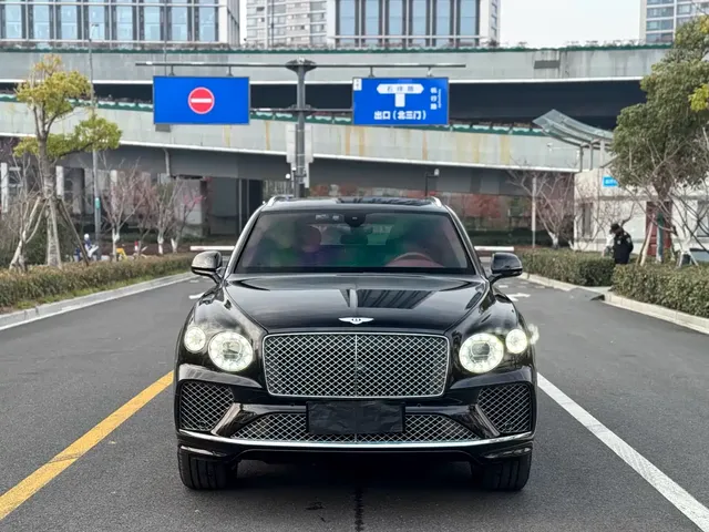 Bentley Bentayga 2021 4.0T V8
