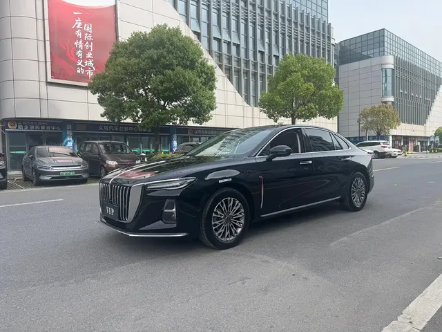 Hongqi H5 2025 1.5T DCT Flag Rhythm 500,000 Units Memorial Edition