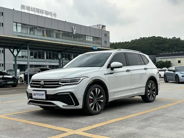 Volkswagen Tiguan L 2023 330TSI Auto 2WD R-Line Premium Edition