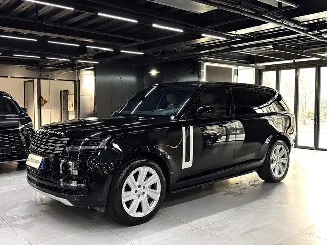 Land Rover Range Rover 2024 3.0 L6 400PS Genesis Extended