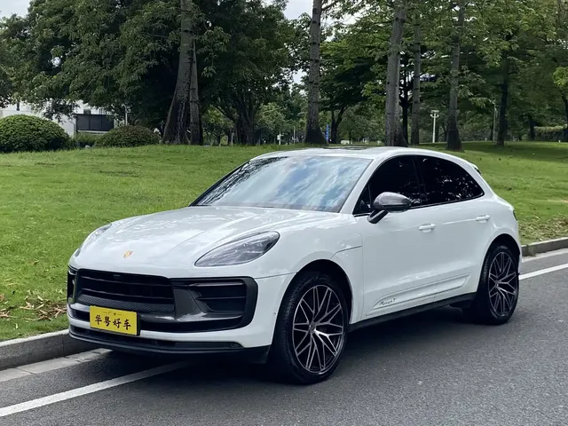 Porsche Macan 2023 Macan T 2.0T