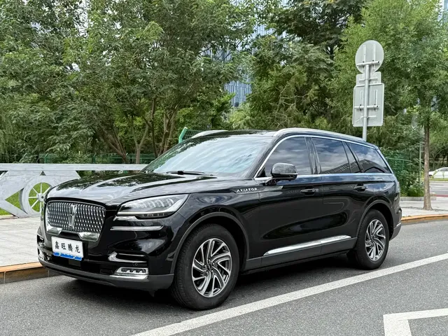 Lincoln Aviator 2022 3.0T V6 4WD Premium Edition