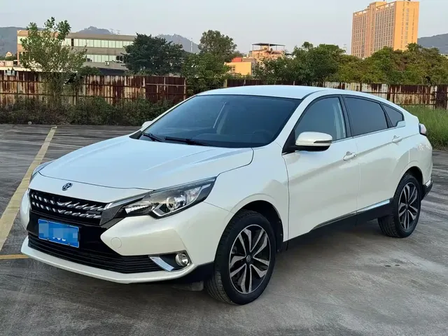 Venucia T90 2017 2.0L CVT Trend Edition