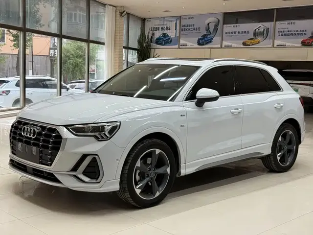 Audi Q3 2023 35 TFSI Fashion Dynamic (1.4T)