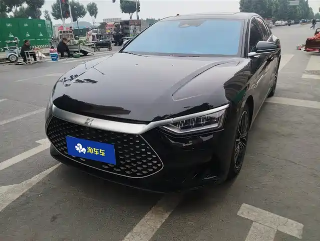 BYD Han 2023 DM-i Champion Edition 121KM Honor
