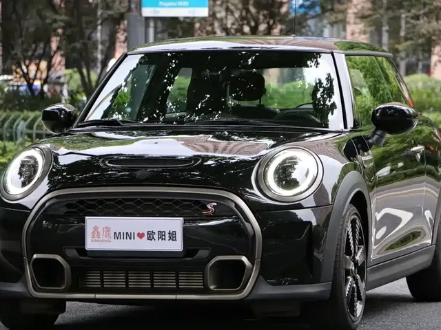 MINI MINI 2023 2.0T COOPER S King's Cross Special Edition