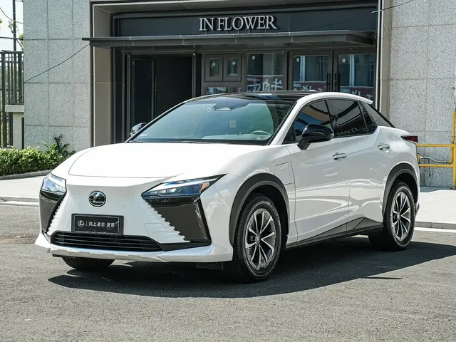 Lexus RZ 2023 450e 4WD Deluxe
