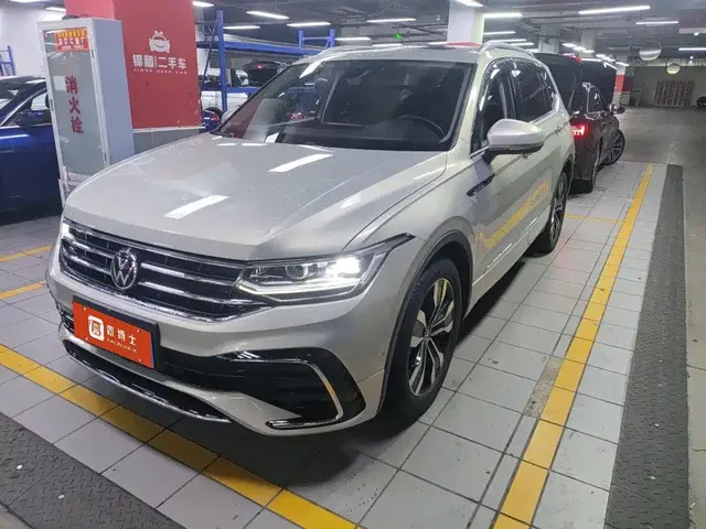 Volkswagen Tiguan L 2023 330TSI Auto 2WD R-Line Premium Edition