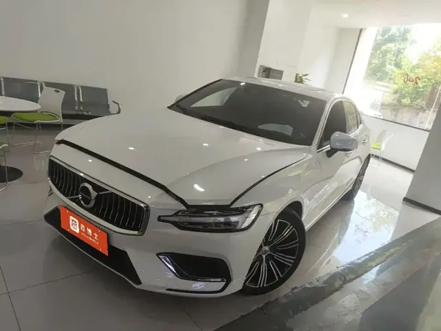 Volvo S60 2020 T4 Momentum Sport Edition