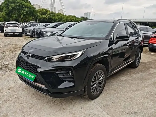 Toyota Wildlander 2024 2.0L CVT 2WD Luxury PLUS Edition