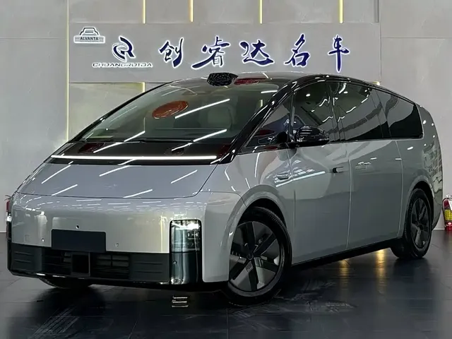 Li Auto MEGA 2024 Ultra