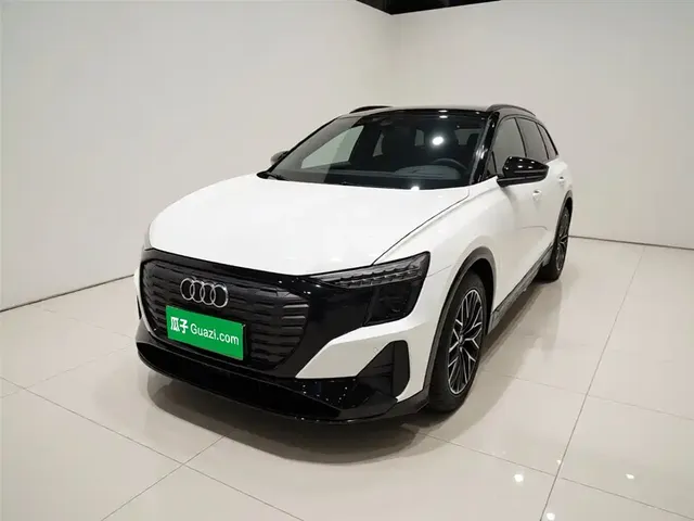 Audi Q5 e-tron 2022 40 e-tron Starlight Mech Suit