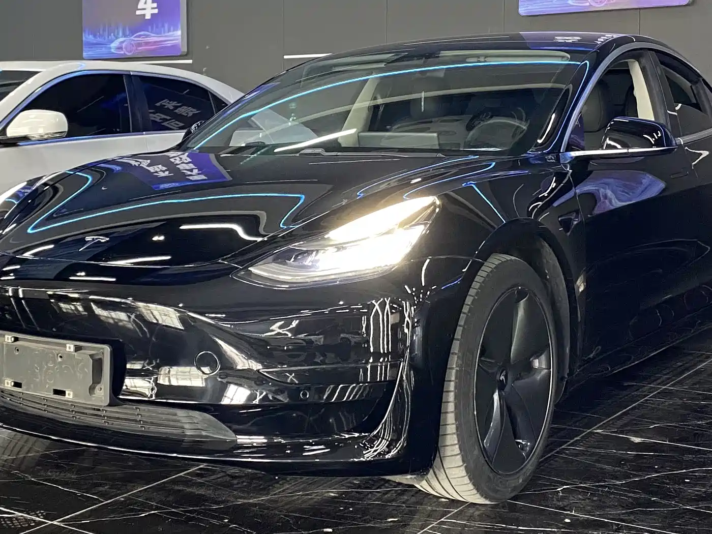 Tesla Model 3 2021 Standard Range Rear-Wheel Drive Upgrade
