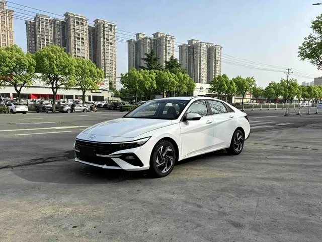 Hyundai Elantra 2023 1.5L CVT GLX Elite Edition