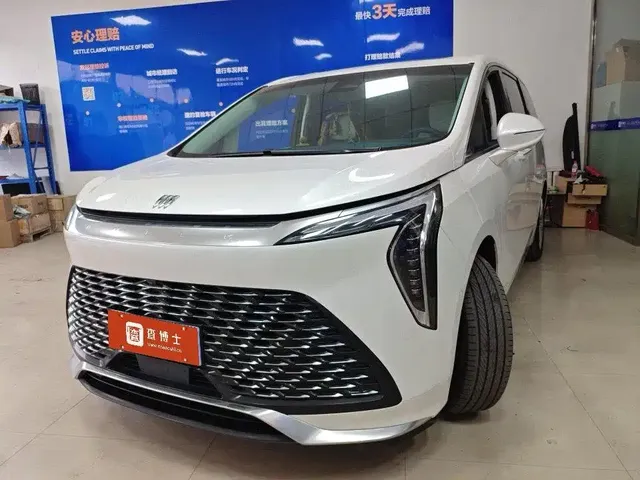 Buick Century 2025 2.0T 7-Seater World Edition