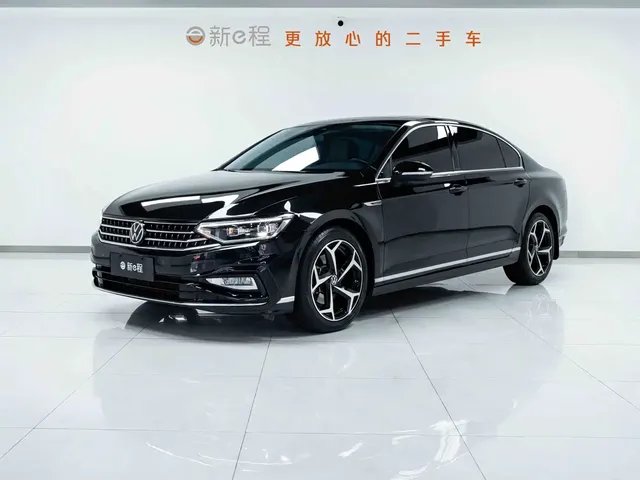 Volkswagen Magotan 2023 Model 2 Million Commemorative Edition 330TSI DSG Luxury