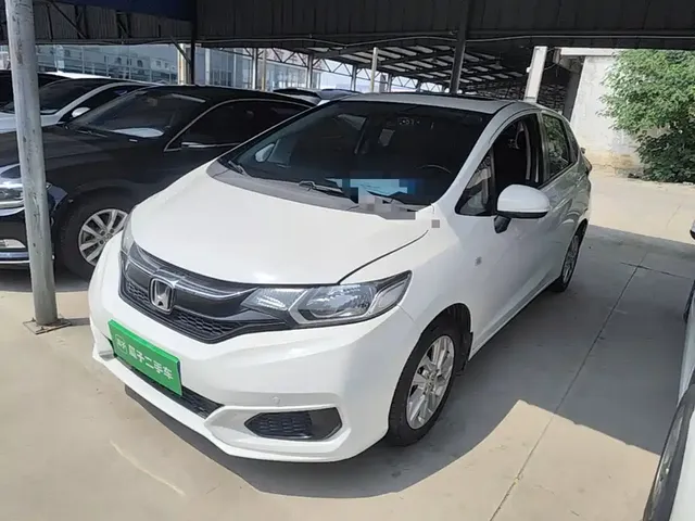 Honda Fit 2018 1.5L CVT Comfort Sunroof Edition