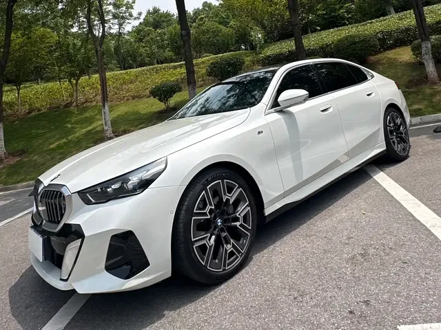 BMW 5 Series 2025 530Li Premium Luxury Package