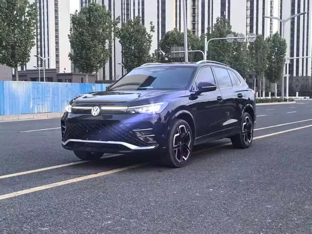 Volkswagen Tiguan L 2025 PRO 380TSI 4WD R-Line Smart Premium Edition